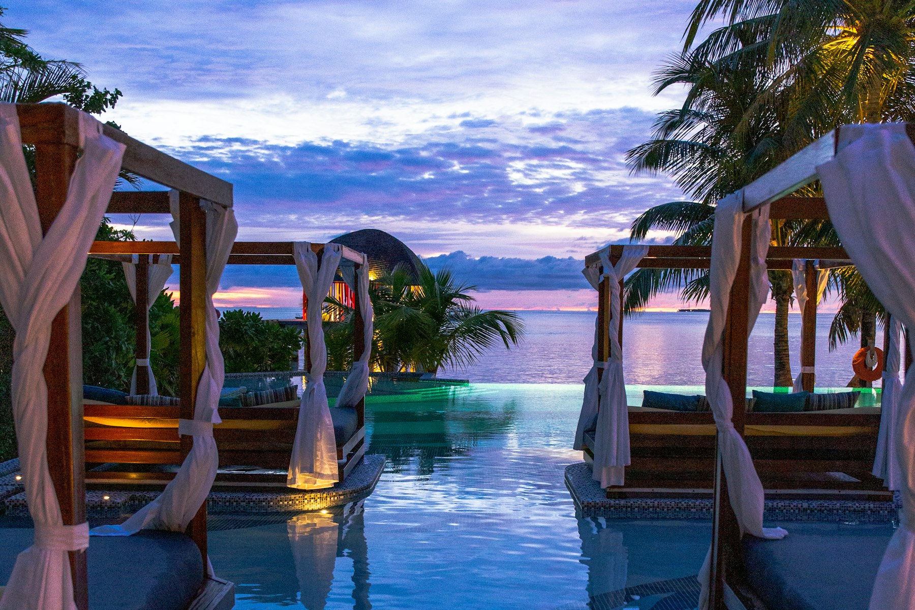 The pool and alfresco at dusk.